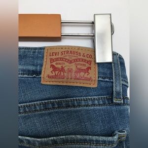 Levi’s 711 skinny size 25